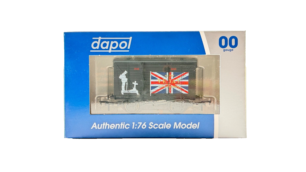 DAPOL OO GAUGE - 4F-011-148 - VE DAY ARMY VB3 VENT VAN BOXED