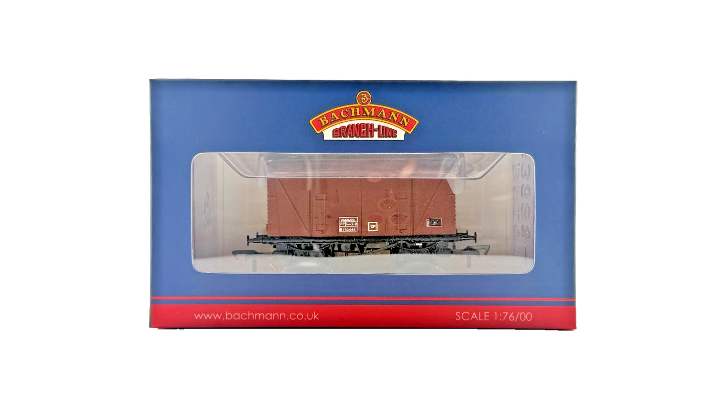 BACHMANN OO GAUGE - 38-871 - BR 12 TON VANWIDE VENT VAN BR BAUXITE LATE