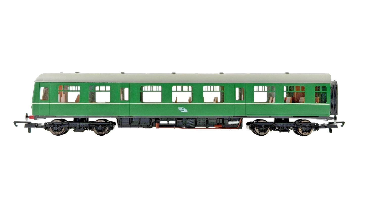 SILVER FOX MODELS OO GAUGE - CIE GREEN 2600 CLASS RAILCAR 2 CAR DMU 2607/2627