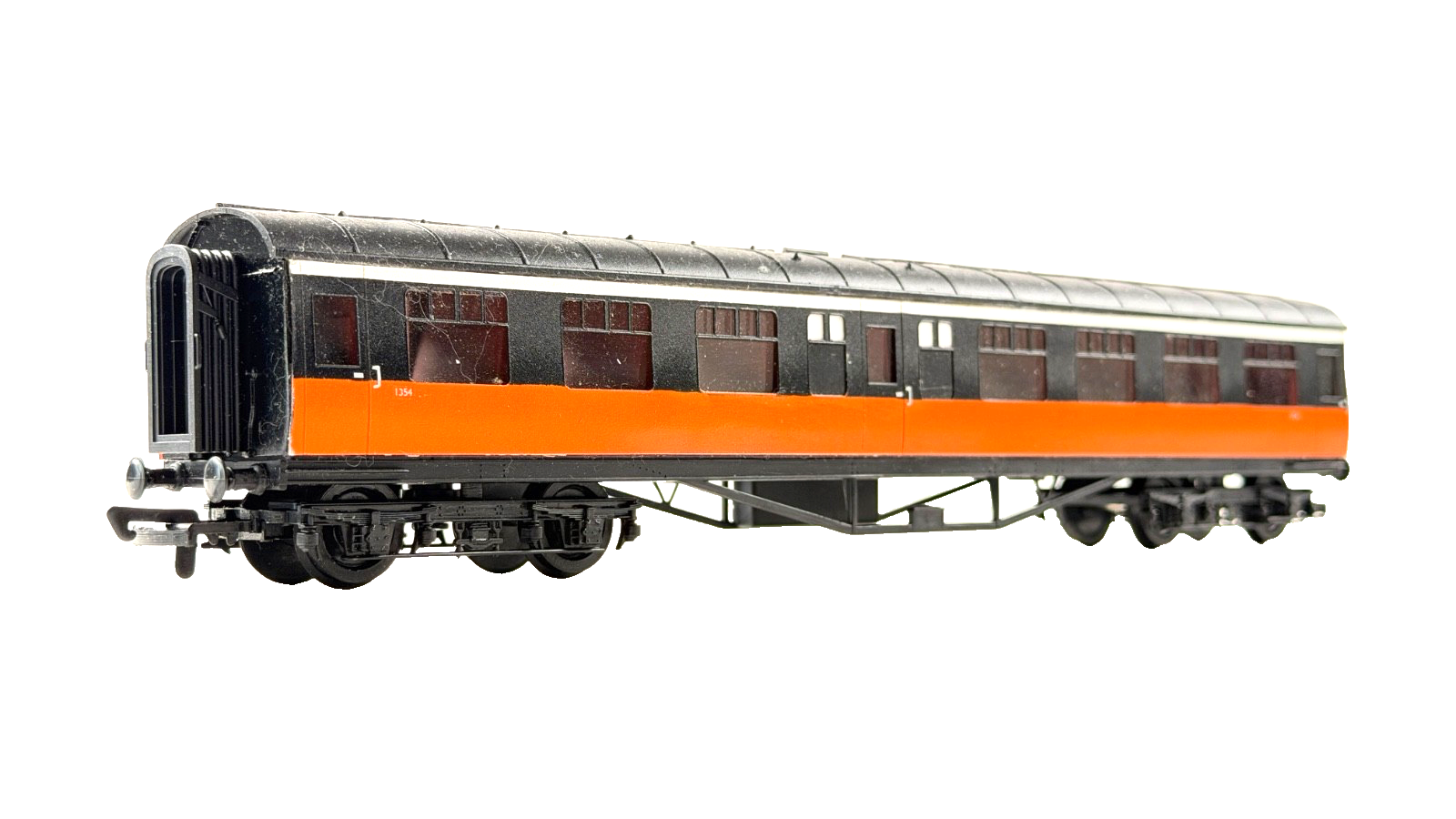 SILVER FOX MODELS OO GAUGE - CIE IRISH RAIL BLACK OVER ORANGE CORRIDOR 3RD 1354