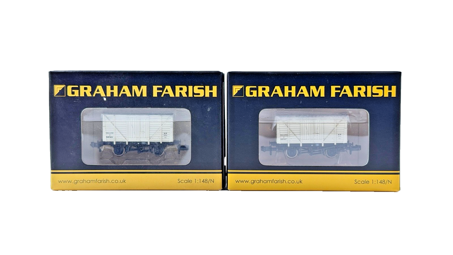 GRAHAM FARISH N GAUGE - 373-725B/373-725C - RAKE OF 10T INSULATED VANS BR WHITE