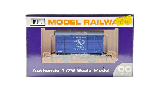 DAPOL 00 GAUGE - ALFRED DAY HEADCORN EAST KENT VENT VAN (LIMITED EDITION)