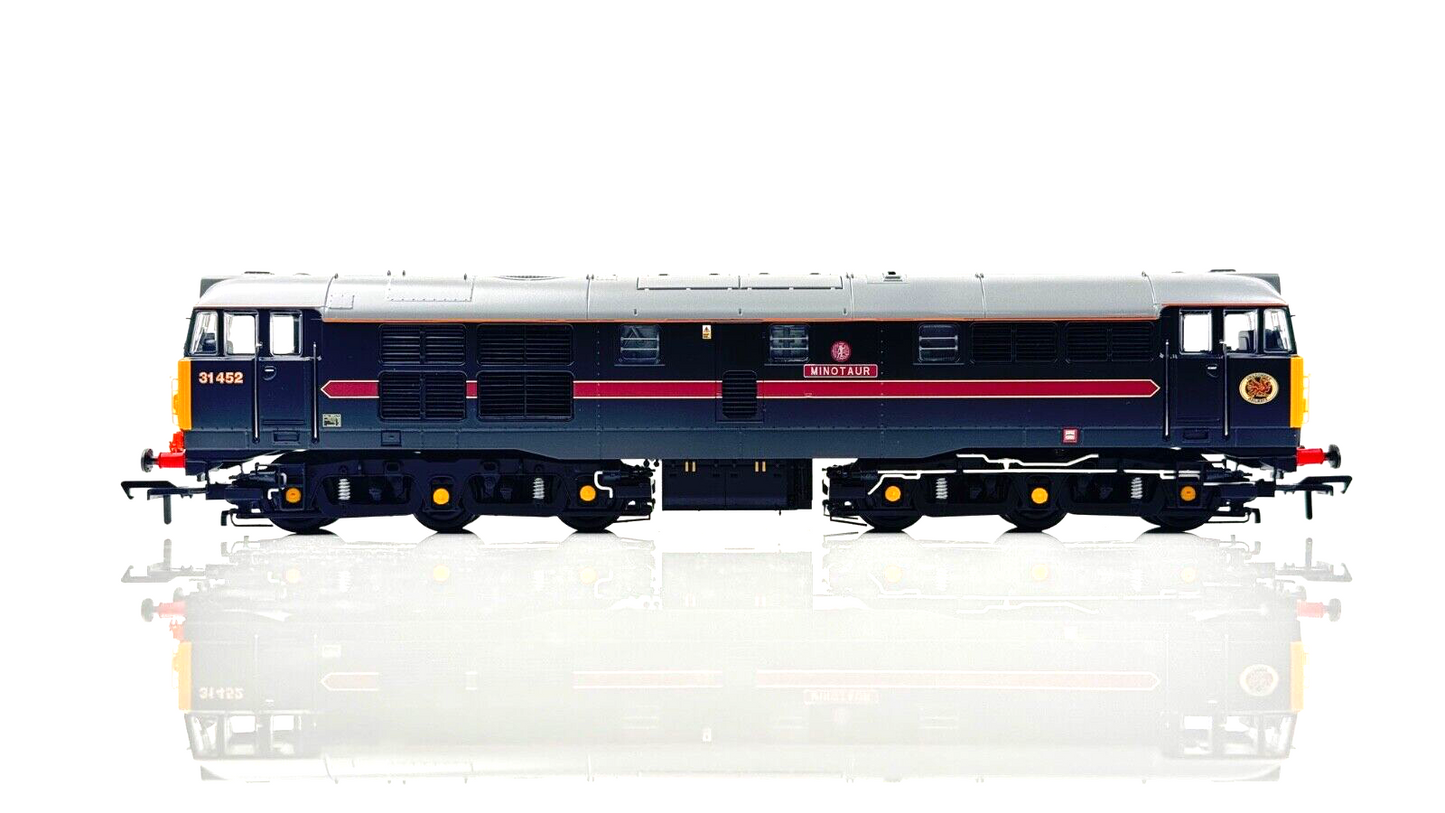 BACHMANN 00 GAUGE - 35-825Y - CLASS 31/4 31452 FRAGONSET MINOTAUR DCC READY