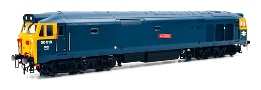 HORNBY 00 GAUGE - R2348 - CLASS 50 DIESEL 50018 BR BLUE 'RESOLUTION' - BOXED