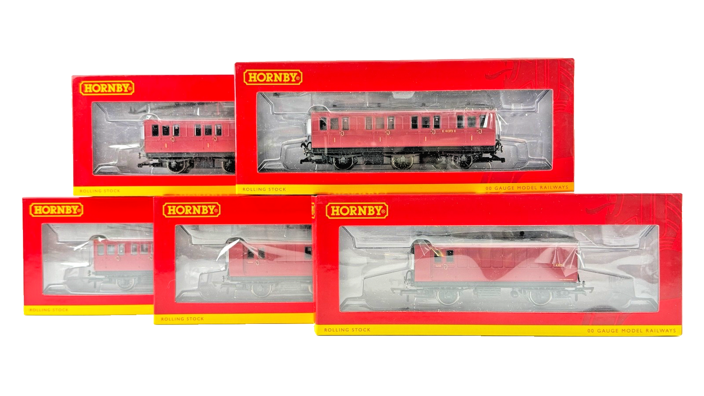 HORNBY OO GAUGE - RAKE OF 5 ASSORTED BR CRIMSON 4 & 6 WHEEL COACHES BOXED