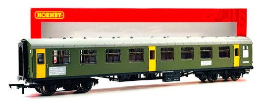 HORNBY 00 GAUGE - R40008 - BALLAST CLEANER STAFF MK1 CORRIDOR 2ND CLASS COACH