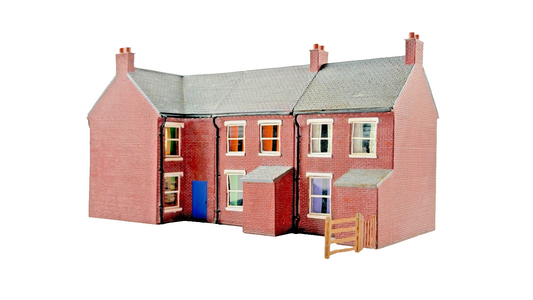 HORNBY OO GAUGE SKALEDALE - R8622/R8624 - MID TERRACE & SHOP ROW OF 3 - UNBOXED