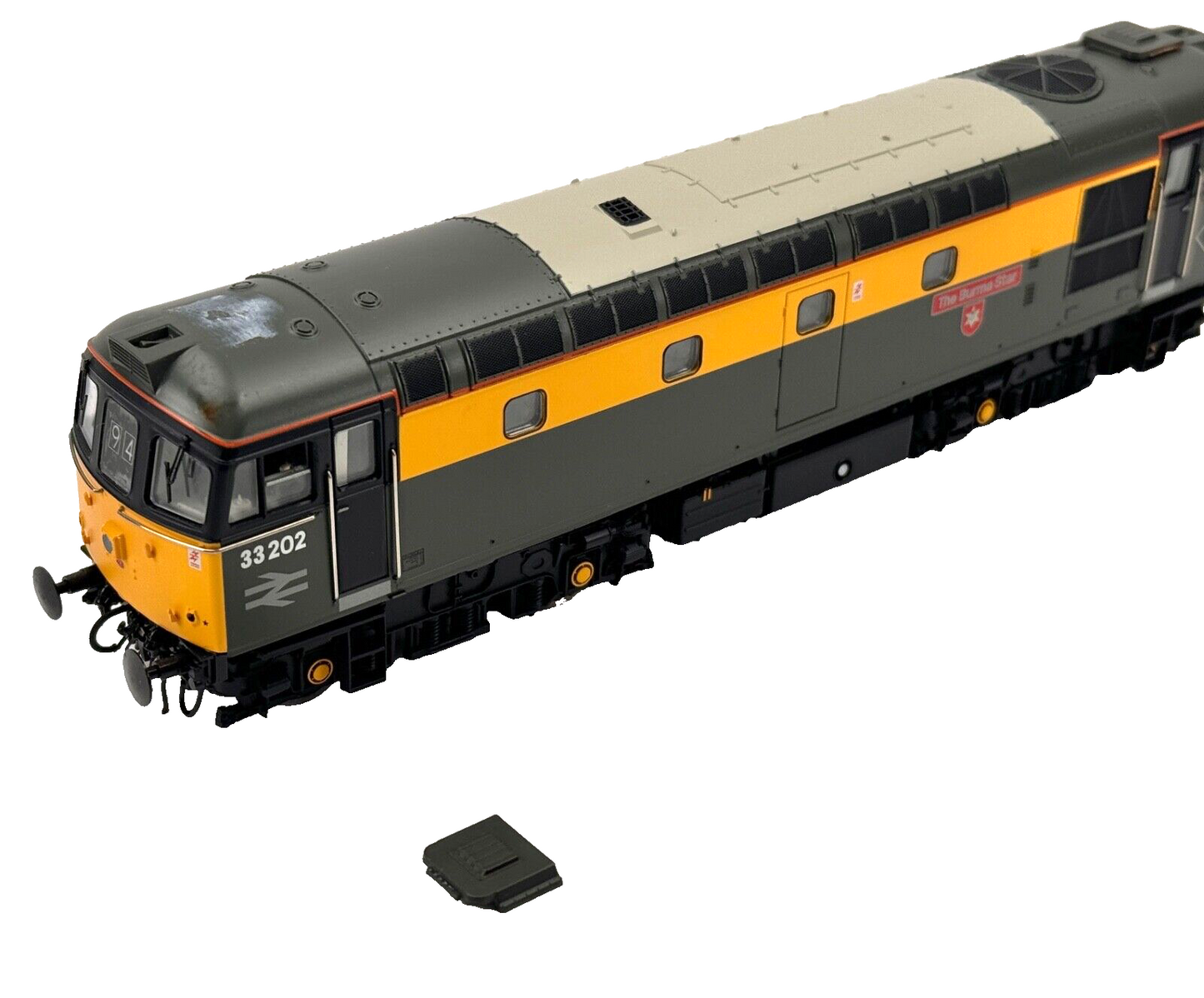 HELJAN 00 GAUGE - 33361 - CLASS 33/2 DIESEL 33202 DUTCH ENGINEERS THE BURMA STAR