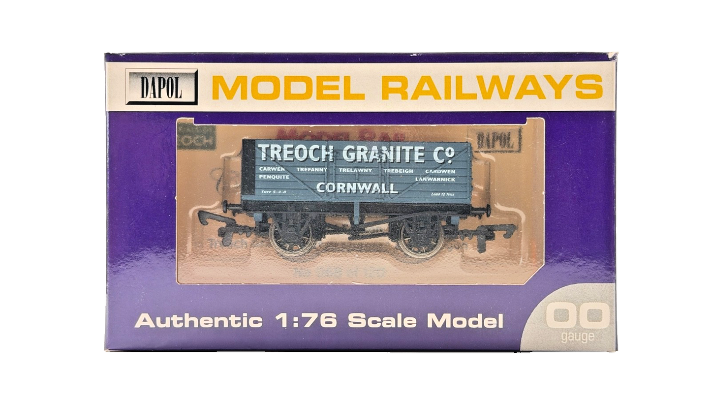 DAPOL 00 GAUGE - TREOCH GRANITE CORNWALL PLANK WAGON (LIMITED EDITION)
