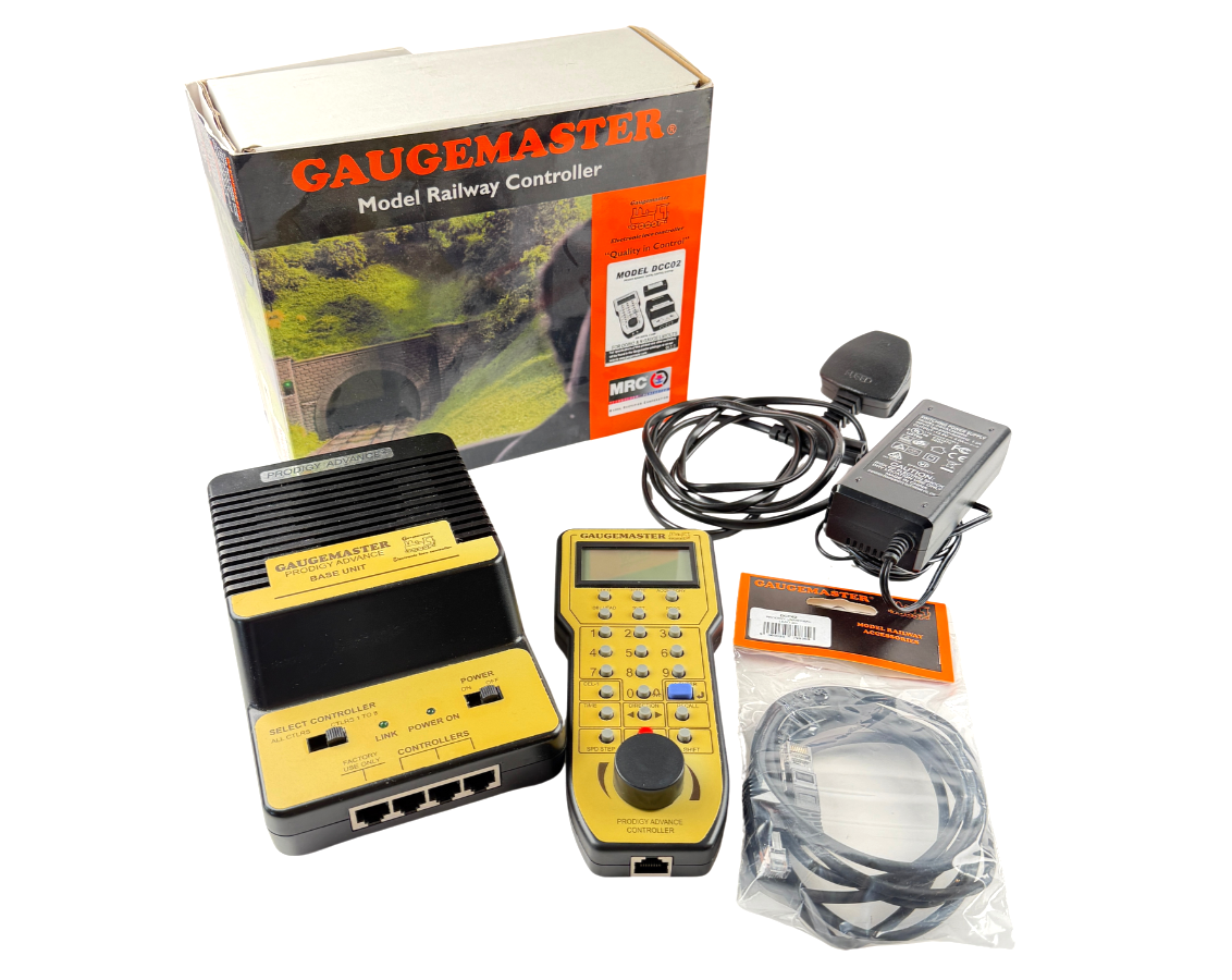 GAUGEMASTER 00 GAUGE - DCC02 - PRODIGY ADVANCE DIGITAL DCC CONTROL SYSTEM BOXED