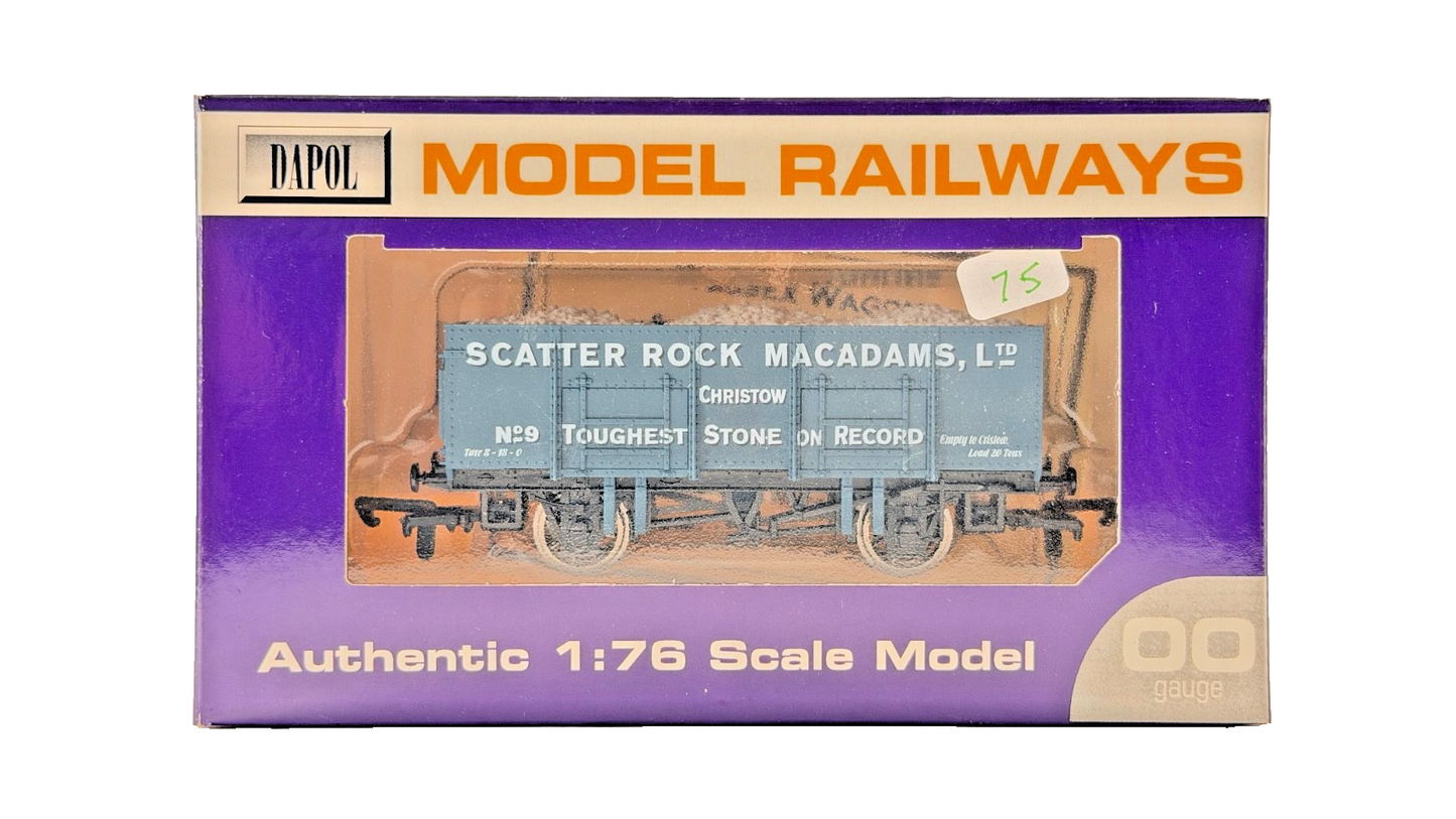 DAPOL 00 GAUGE - SCATTER ROCK MACADAMS CHRISTOW WAGON NO.9 (LIMITED EDITION)