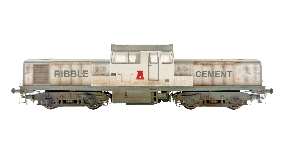 HELJAN OO GAUGE - 17061 - CLASS 17 DIESEL EX D8568 RIBBLE CEMENT WEATHERED