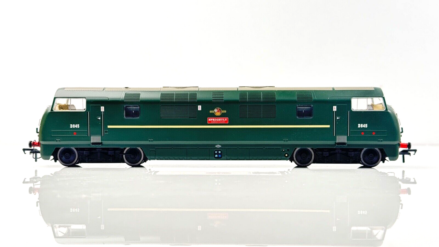 BACHMANN 00 GAUGE - 32-066Z - CLASS 43 WARSHIP DIESEL D845 SPRIGHTLY BR GREEN