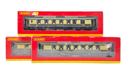 HORNBY OO GAUGE - R4144B/R4145B/R4150C - RAKE OF ASSORTED PULLMAN COACHES BOXED