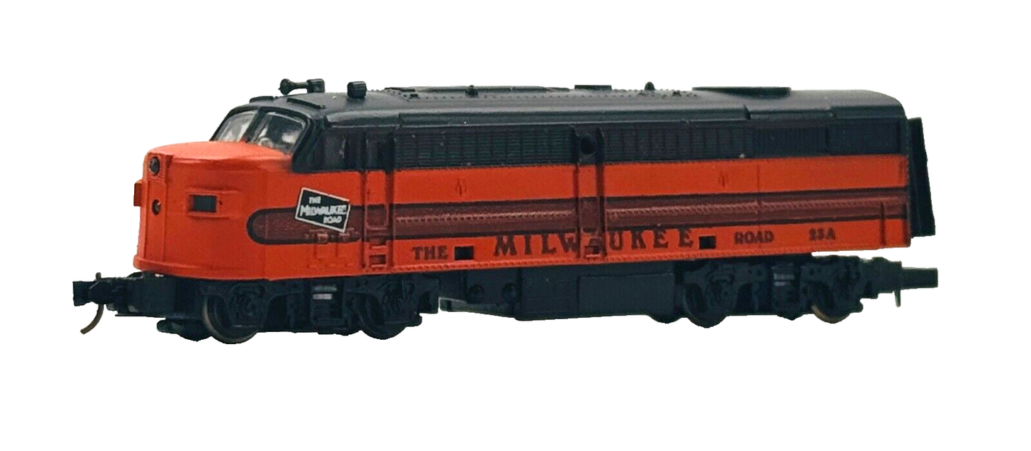 LIFE LIKE N GAUGE - 'THE MILWAUKEE ROAD' DIESEL LOCOMOTIVE '23A' - UNBOXED