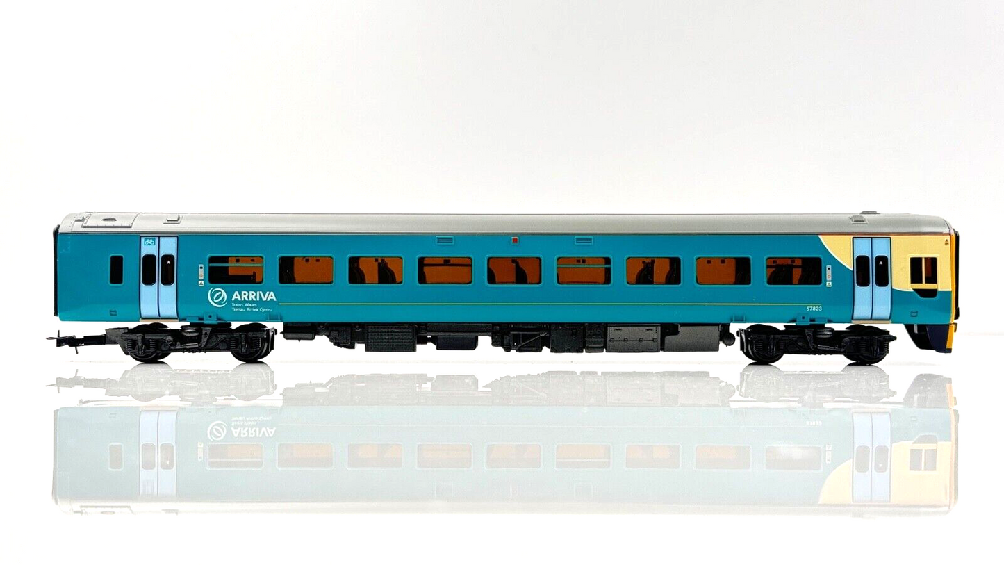 BACHMANN 00 GAUGE - 31-511 - CLASS 158 DMU 2 CAR ARRIVA TRAINS WALES - BOXED