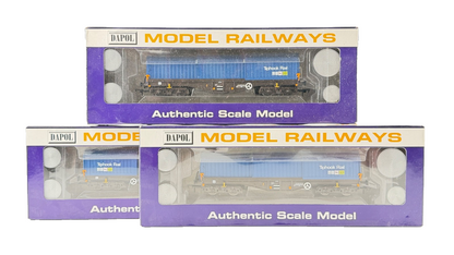 DAPOL OO GAUGE - B747E/G/H - RAKE OF 3 TELESCOPIC STEEL HOOD WAGONS TIPHOOK RAIL