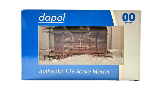 DAPOL 00 GAUGE - NEW MEDWAY STEAM PACKET CO GILLINGHAM PIER 12 (LIMITED EDITION)