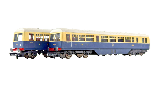 SILVER FOX MODELS OO GAUGE - GNRI NORTHERN IRISH AEC CLASS 600 RAILCAR 2 CAR DMU