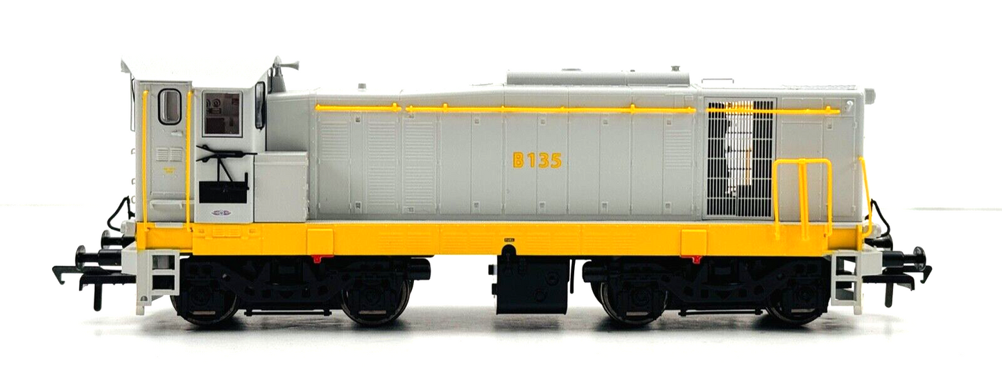 MURPHY MODELS 00 GAUGE - MM0135 - CLASS 121 IRISH DIESEL CIE GREY 'B135' BOXED