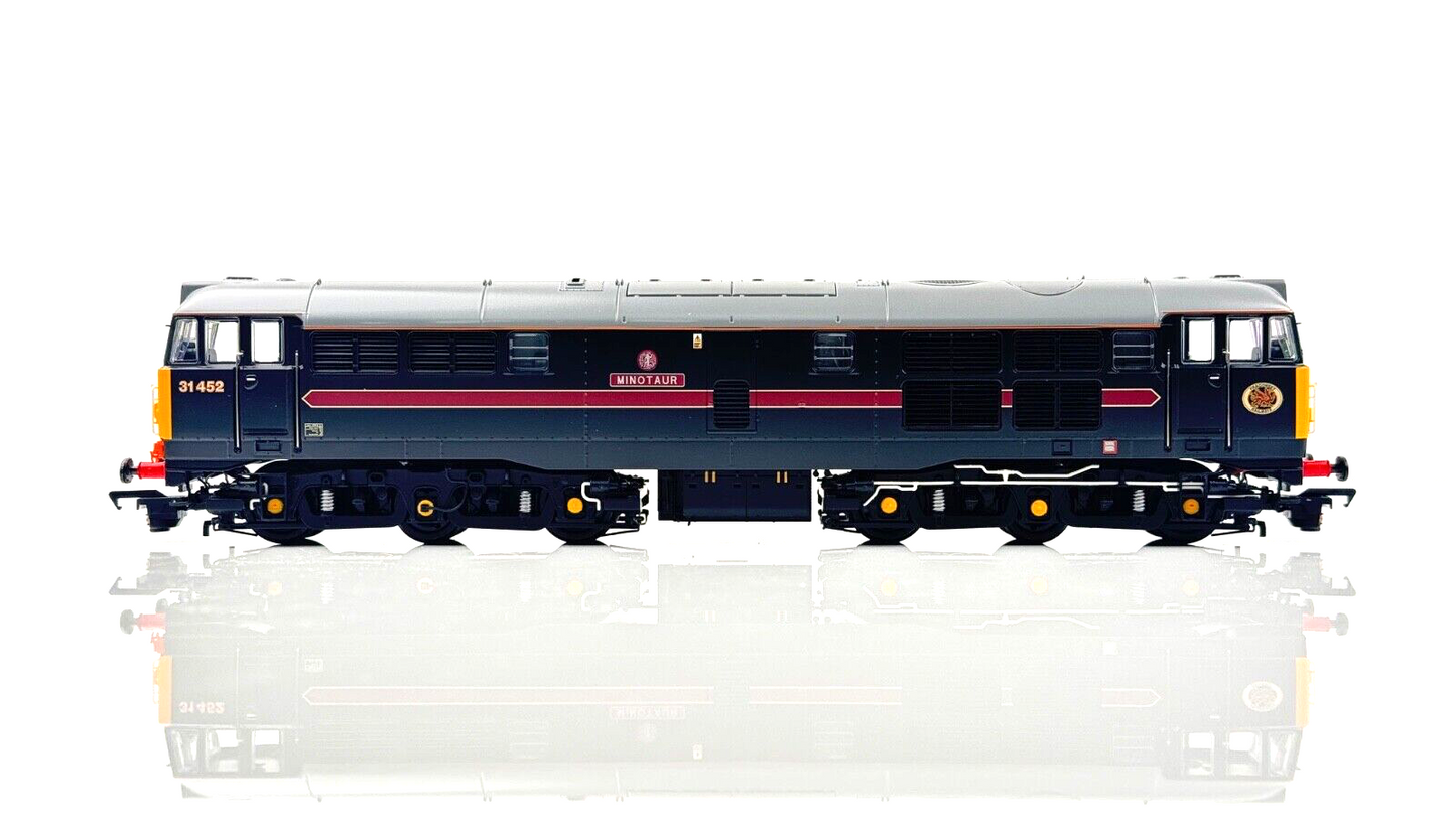 BACHMANN 00 GAUGE - 35-825YSFX - CLASS 31/4 31452 FRAGONSET MINOTAUR DCC SOUND