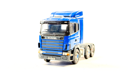 CORGI 1/50 SCALE PLAIN BLUE SCANIA 124L 420 6X2 TRACTOR UNIT UNBOXED
