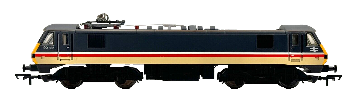 HORNBY 00 GAUGE - R3585 - CLASS 90 ELECTRIC LOCOMOTIVE 90135 INTERCITY - BOXED