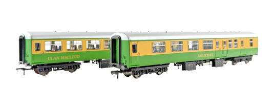 BACHMANN OO GAUGE - MK2 WEST HIGHLAND COACHES CLAN MACLEOD & BAILECHAUL UNBOXED
