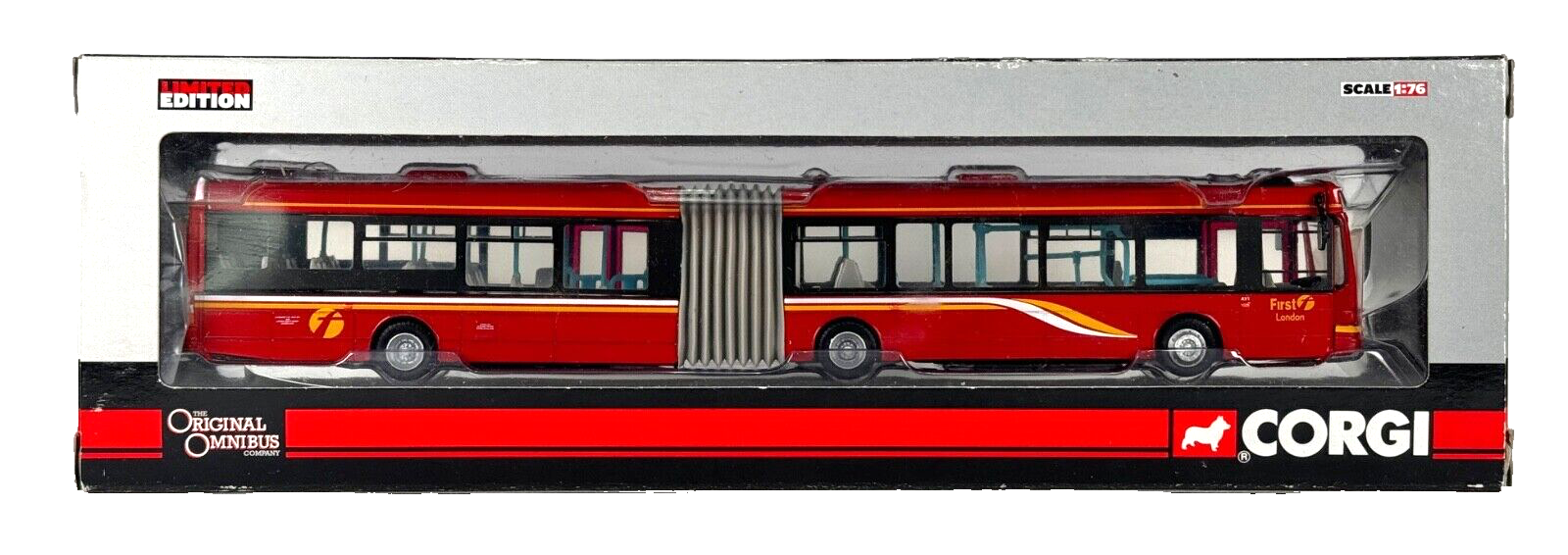 CORGI OOC 1/76 SCALE - OM41304 - WRIGHT ECLIPE FUSION FIRST LONDON BUS - BOXED