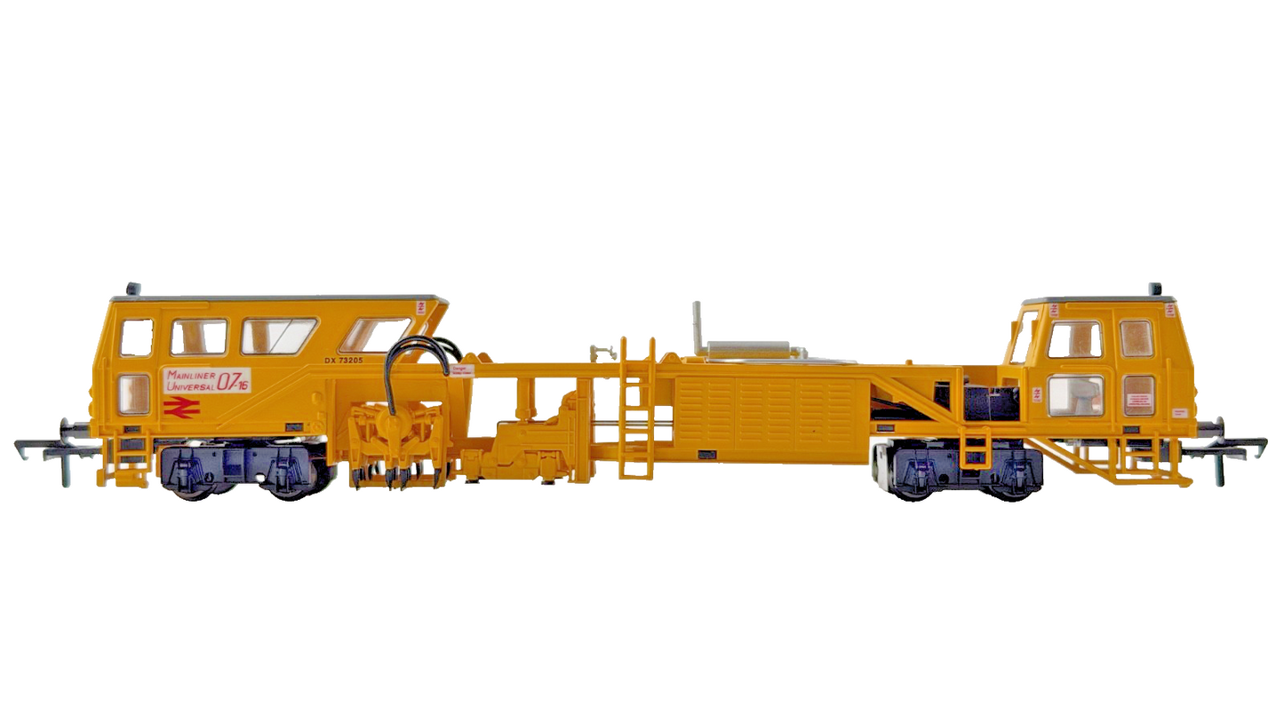 BACHMANN OO GAUGE - 36-165 - MOTORISED PLASSER TAMPER MACHINE ENGINEERS YELLOW