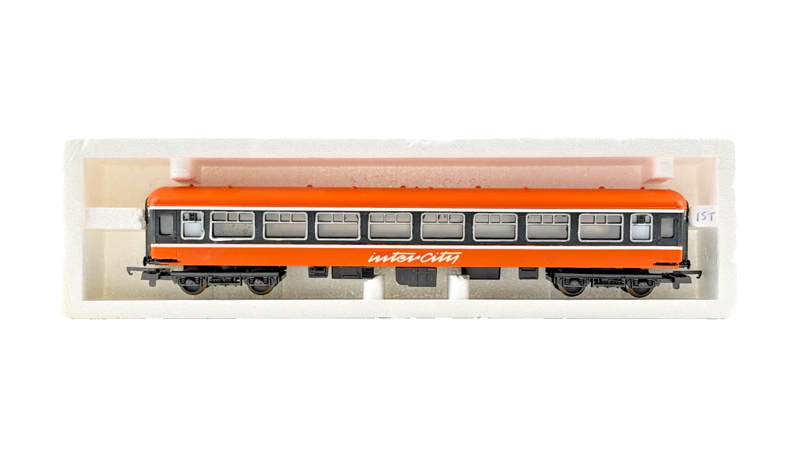 LIMA OO GAUGE - IRISH RAIL IR INTERCITY ORANGE/BLACK RESPRAYED COACHES X 2
