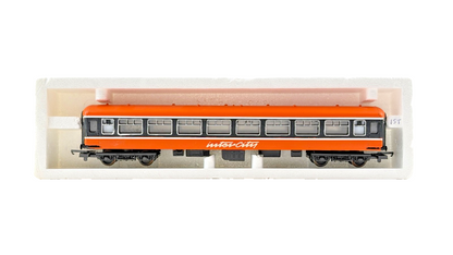 LIMA OO GAUGE - IRISH RAIL IR INTERCITY ORANGE/BLACK RESPRAYED COACHES X 2
