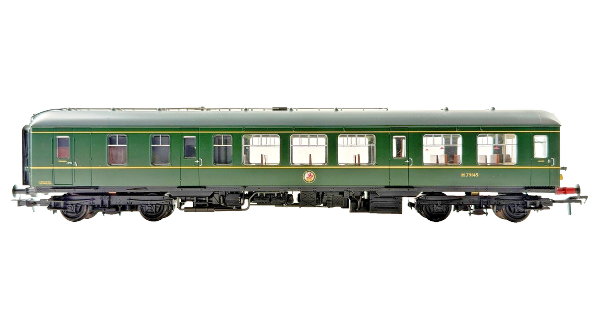 BACHMANN OO GAUGE - 32-515 - DERBY LIGHTWEIGHT TWO CAR DMU BR GREEN YWP BOXED