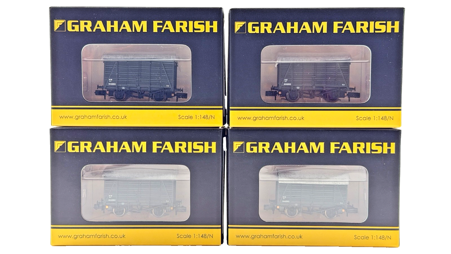 GRAHAM FARISH N GAUGE - 377-428 - RAKE OF 4 12T SOUTHERN VENT VANS GWR GREY