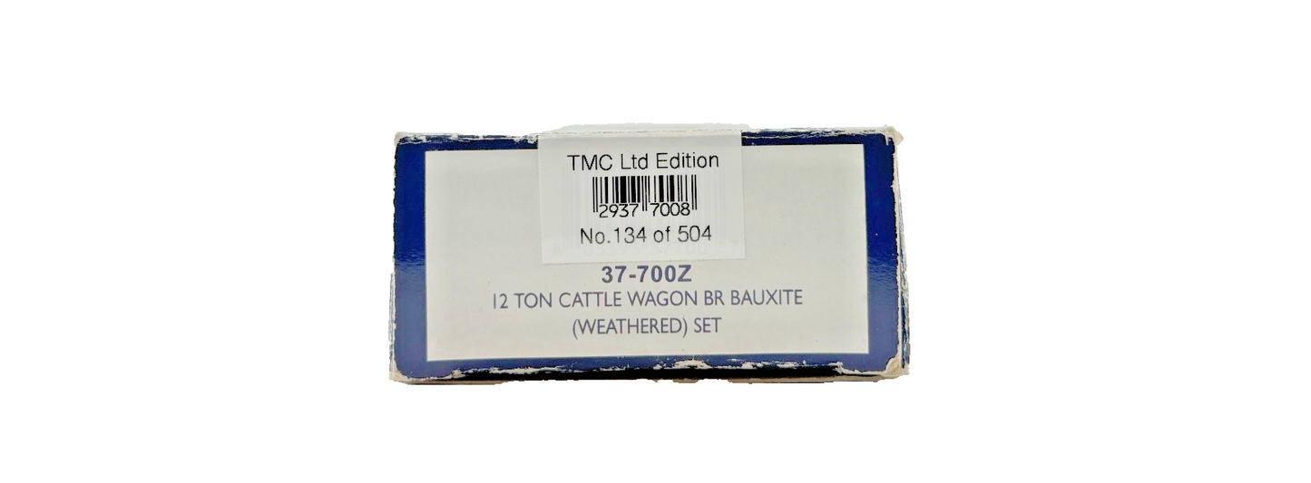 BACHMANN OO GAUGE - 37-700Z - 12 TON CATTLE WAGON BR BAUXITE (WEATHERED) SET