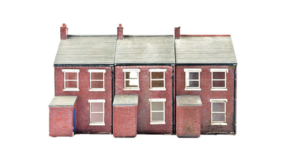 HORNBY SKALEDALE OO GAUGE - R8621 - ROW OF THREE MID TERRACE HOUSES - UNBOXED