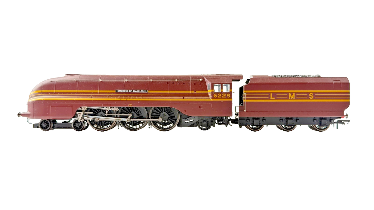 HORNBY OO GAUGE - LMS 4-6-2 DUCHESS OF HAMILTON 6229 LOCO DRIVE UNBOXED