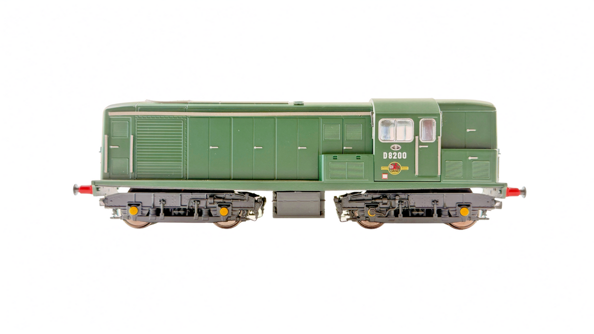 HELJAN OO GAUGE - 1500 - CLASS 15 DIESEL D8200 BR PLAIN GREEN BOXED