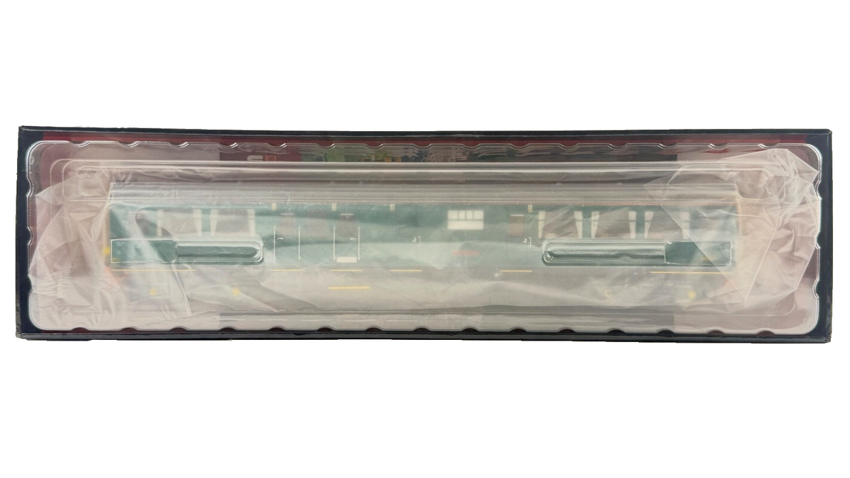 REVOLUTION TRAINS OO GAUGE - OO-SGMIS-004 - NETWORK RAIL VIRIDIAN GREEN CAROLINE