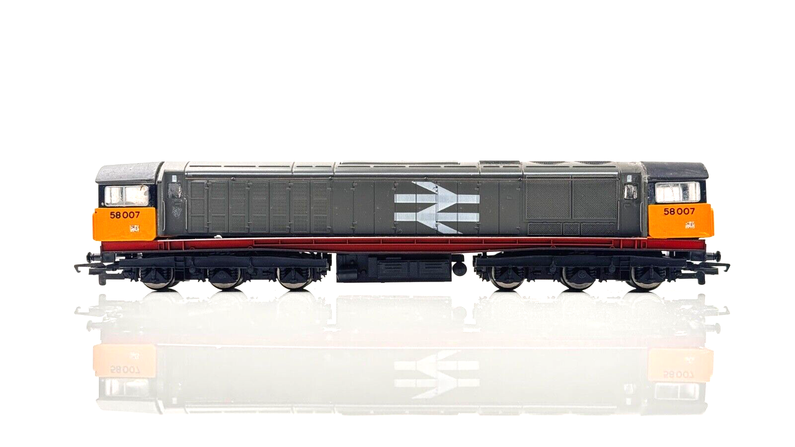 HORNBY 00 GAUGE - CLASS 58 DIESEL 58007 RAILFREIGHT - UNBOXED NOT PERFECT