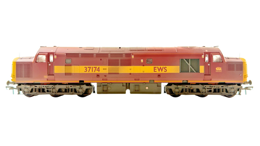 BACHMANN OO GAUGE - 32-786 - CLASS 37 DIESEL 37174 EWS DOMINO HEADCODE WEATHERED
