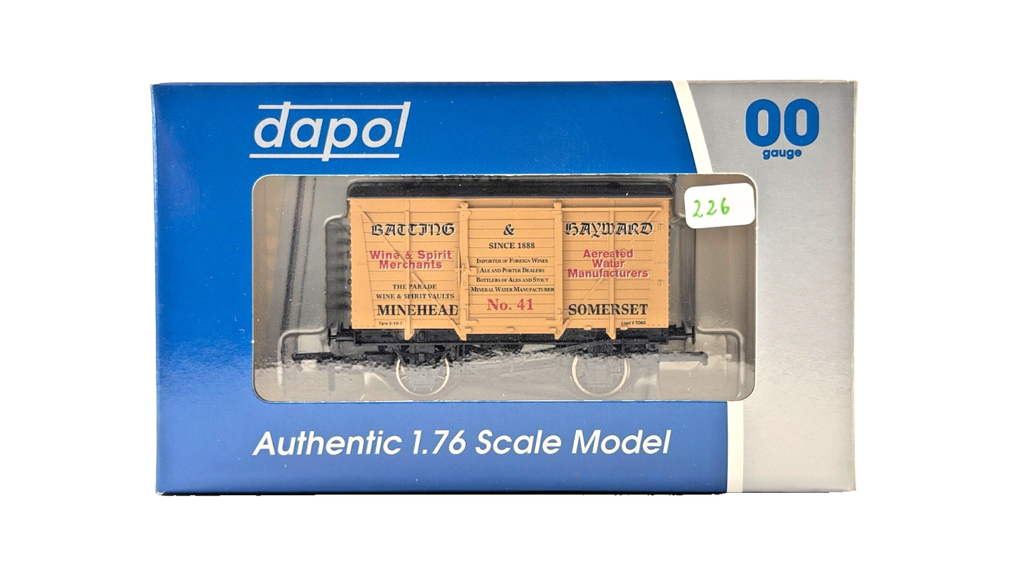 DAPOL 00 GAUGE - BATTING & HAYWARD MINEHEAD SOMERSET VAN NO.41 (LIMITED EDITION)