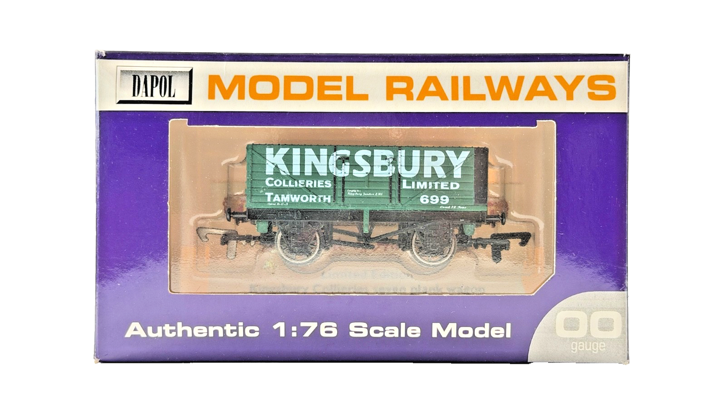 DAPOL 00 GAUGE - KINGSBURY COLLIERIES OF TAMWORTH WAGON NO.699 (LIMITED EDITION)