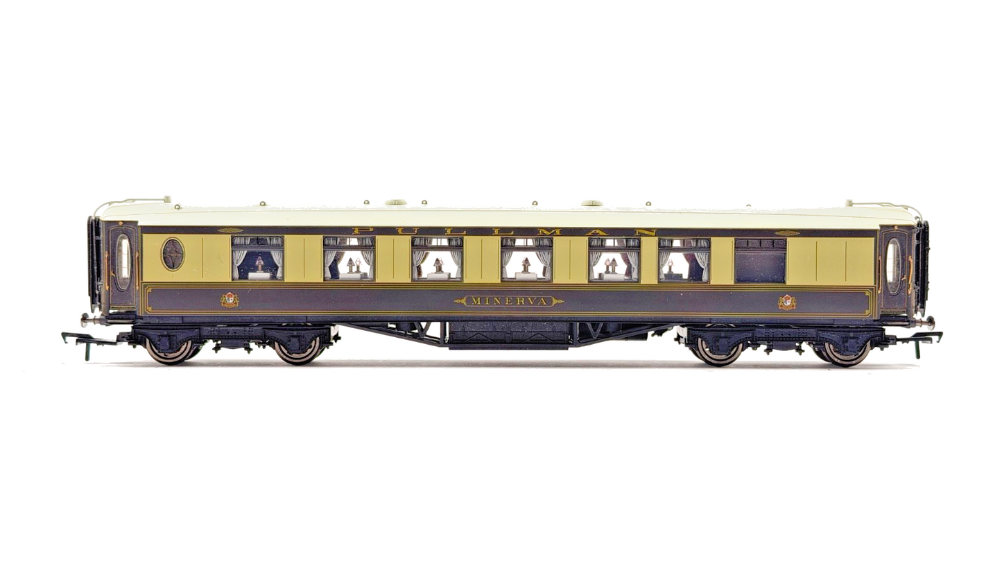 HORNBY 00 GAUGE - RAKE OF 3 SUPER DETAILED PULLMAN PASSENGER COACHES UNBOXED