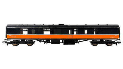 SILVER FOX MODELS OO GAUGE - IRISH RAIL BLACK OVER ORANGE GSV EX BSK COACH 3180