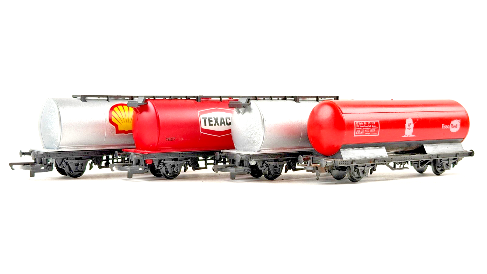 HORNBY/LIMA OO/HO GAUGE RAKE OF 4 ASSORTED TEXACO SHELL ESSO RED TANKERS UNBOXED