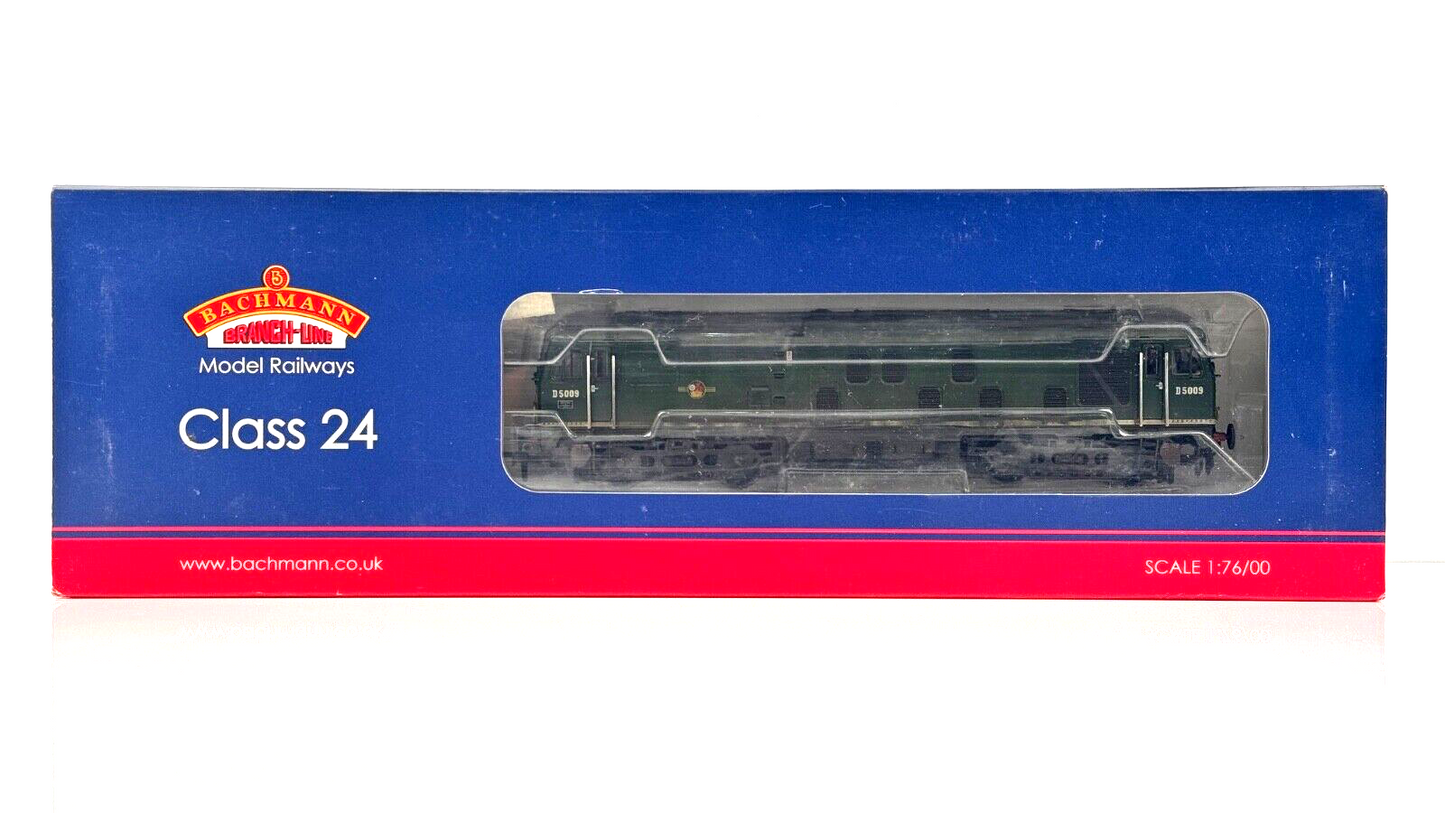 BACHMANN 00 GAUGE - 32-429 - CLASS 24 DIESEL BR GREEN D5009 RENUMBERED WEATHERED