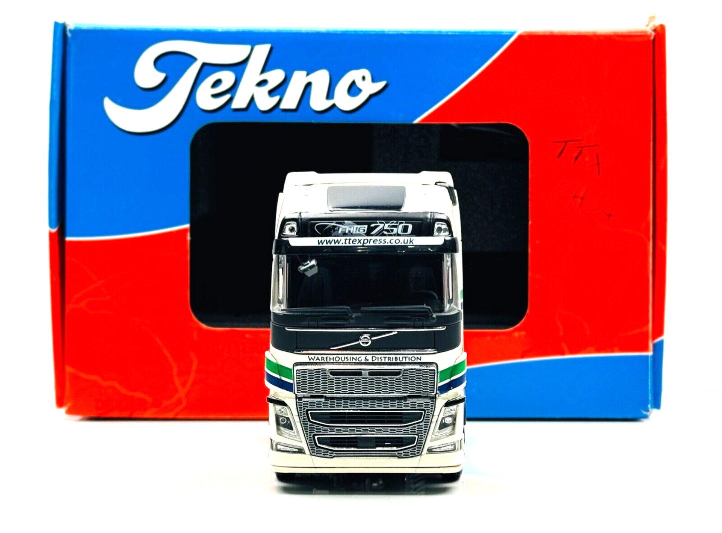 TEKNO 1/50 SCALE - VOLVO FH16 750 GLOBETROTTER XL 4X2 CAB 'TTX EXPRESS' - BOXED