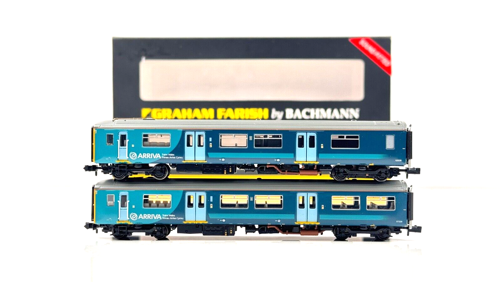 GRAHAM FARISH N GAUGE - 371-334SF - CLASS 150 DMU ARRIVA TRAINS WALES DCC SOUND