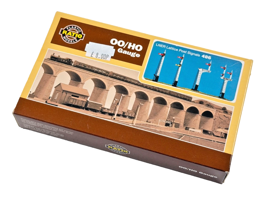 RATIO OO/HO GAUGE 486 LNER LATTICE POST SIGNALS KIT - SEALED UNUSED